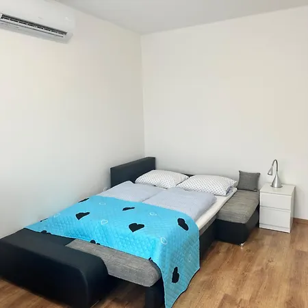 Bende-Lak Apartment Nyiregyhaza Exterior photo